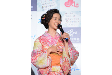 足立梨花&生駒里奈、『銀魂』コスを披露!神楽と新八に大変身 画像