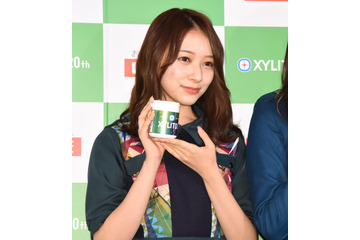 現役美大生の欅坂46・佐藤詩織、秋元康氏に衣装デザインを直訴? 画像