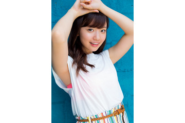 現役女子大生&「ZERO」お天気お姉さん・田中瞳が初々しいグラビア披露! 画像
