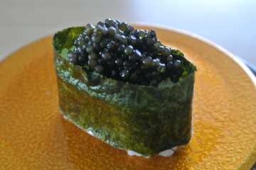 今週金曜日、数量限定の「ブラック・キャビア寿司」が登場 画像