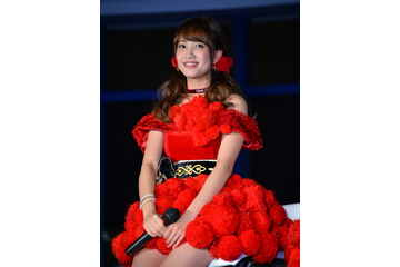 AKB48・加藤玲奈、「セクシーすぎる」水着ショットを公開! 画像