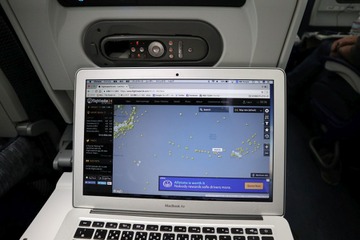 【機内Wi-Fiを試す!】ANAの機内Wi-Fiでフライトレーダー24を試してみた 画像