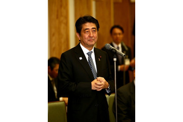首相官邸、Instagram開設！安倍首相と昭恵夫人の2ショットを公開 画像