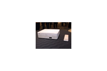 音楽と映像が携帯電話とテレビで楽しめるSTB「au BOX」 画像