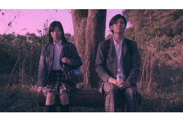相楽樹が制服姿を披露!草食系男子に翻弄される女子高生に 画像