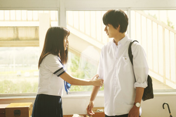 山崎賢人&広瀬アリスによる映画映画『氷菓』Blu-ray&DVD、本日リリース! 画像