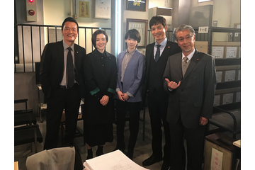 波瑠主演ドラマ『未解決の女』ブログスタート！豪華共演者オフショット公開 画像