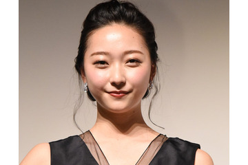 畠山愛理、ショーパン姿で健康的な美ボディ披露 画像