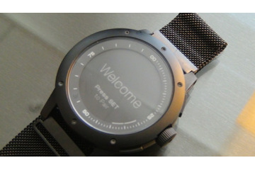 ついに日本に登場!体温で発電する充電いらずの「PowerWatch」 画像