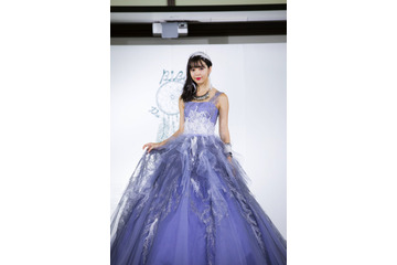 藤田ニコル、ウエディングドレス姿を披露!結婚は「20代でしたい。25歳には子供がほしい」 画像