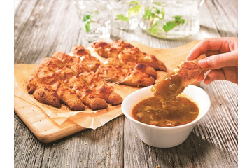 ドミノ・ピザから「つけカレーパン」が登場 画像