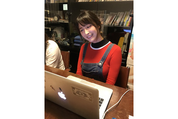 リア・ディゾン、初のライブ配信!ファンとの交流に「すごく楽しかった!」 画像