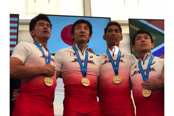 武井壮ら、「世界マスターズ陸上2018」男子400mリレー(45歳クラス)で二連覇達成 画像