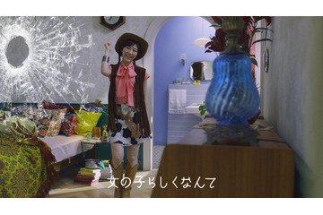 キュートになりたい!渡辺麻友がカウガールやキャビンアテンダントに七変化 画像