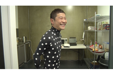 【昨日のエンタメニュース】ZOZO前澤社長が月へ/デヴィ夫人、河北麻友子に猛反発 画像