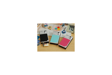 デジカメとプリンタがひとつになった! タカラトミー、撮ってすぐにプリントできるデジタルカメラ 画像