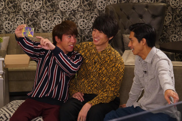 関ジャニ錦戸らが女性社長のスマホをのぞき見...そこには？！ 画像