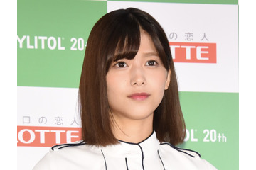 欅坂46・渡邉理佐の写真集オフショット動画公開!ビーチではしゃぐ様子に思わずニッコリ 画像