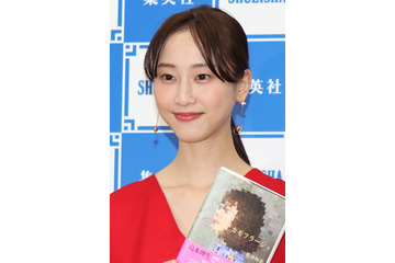 松井玲奈、短編小説集『カモフラージュ』刊行イベント!…小説を書くのは「走るのと同じ」 画像