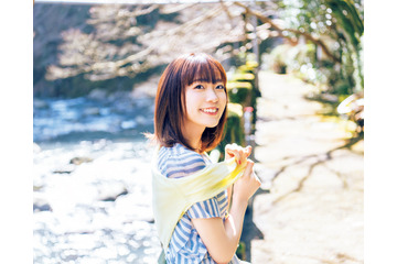 人気声優・斉藤朱夏が温泉旅行グラビアで「ちょっぴり大人っぽい私」を披露！ 画像