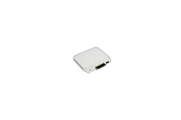 バッテリ切れをこれで解消!iPhoneやiPod対応の外付けバッテリ 画像