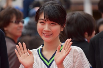松本穂香、山本耕史、高良健吾らがレッドカーペットに！……島ぜんぶでおーきな祭 画像