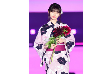 浴衣姿でランウェイ登場!乃木坂46がかわいすぎる! 画像