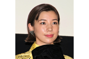 仲里依紗、“役柄削ぎ落とし儀式”でパーマヘアにイメチェン! 画像