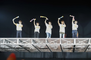 AAA、5人体制で初ステージ!4大ドームツアー開催発表も 画像