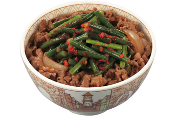 今年も登場！すき家から夏の定番「ニンニクの芽牛丼」 画像