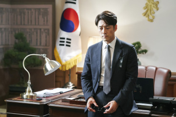 人気シリーズ韓国版!Netflixオリジナルシリーズ『サバイバー: 60日間の大統領』独占配信中 画像