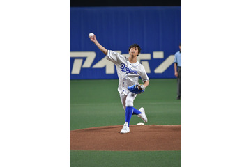 佐野岳、始球式で客席からどよめき!111キロで「次回は120キロを出したい」 画像