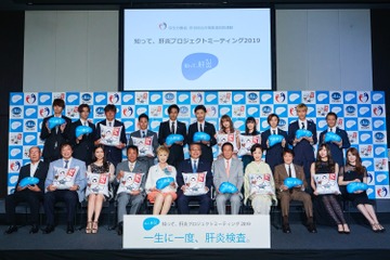 厚生労働大臣がAKB48、EXILEらに感謝状を授与!乃木坂46も動画出演が決定 画像