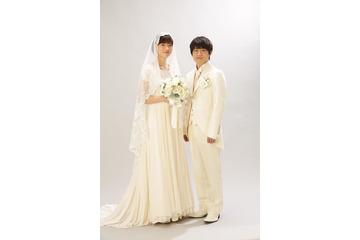 上野樹里と風間俊介の幸せあふれる結婚式2ショット公開！ドラマ『監察医 朝顔』 画像