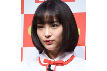 広瀬すず、赤ちゃん抱っこで母の顔!『なつぞら』オフショット公開 画像