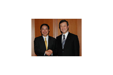 オリンパスと松下、フォーサーズ準拠のデジタル一眼レフカメラの共同開発で合意 画像