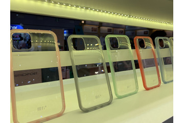 新iPhone対応ケースがズラリ展示!やはりトリプルカメラ対応! 画像