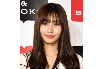 佐野ひなこ、ハワイで撮影された健康的な肉体美ショットをSNSに連投! 画像