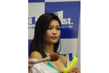 竹内渉、シャワーでずぶ濡れ…!色気漂う水着ショット公開 画像