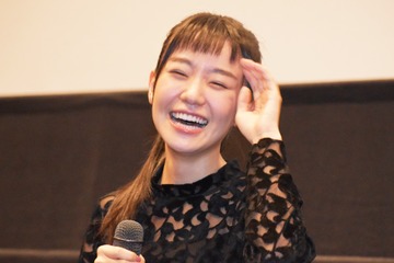 「あな番」で注目の女優・奈緒は天然魔性？ 出演映画監督に暴露される 画像