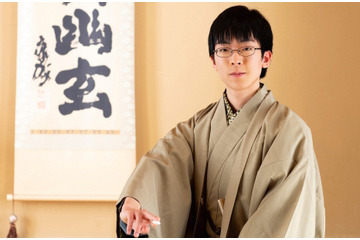 “AI世代”の若き囲碁棋士・芝野虎丸、その素顔とは? 画像