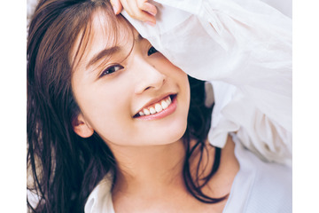 日比麻音子アナ、グラビア初挑戦!1人の女性としての素顔見せる! 画像