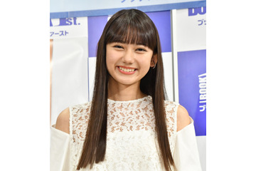 黒崎レイナが美ボディ披露のカレンダー！くびれやシルエット意識 画像