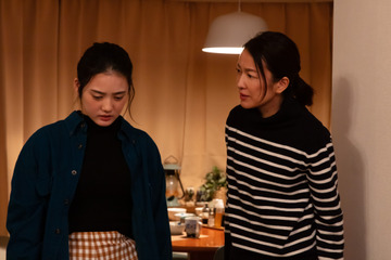 羽田美智子主演ドラマがスタート！「羽田甚商店」でコラボ商品も 画像