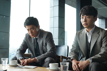 星野源の緊迫シーン、小栗旬の記者姿も!映画『罪の声』場面写真一挙解禁 画像