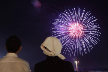 三陸花火大会、マルチアングルライブ配信実施へ!1万発の打ち上げ花火が夜空に輝く 画像