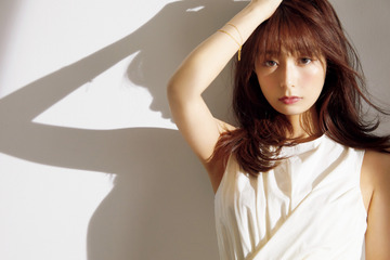宇垣美里が撮り下ろしで見せた3つの顔……『FLASH』表紙&巻頭 画像