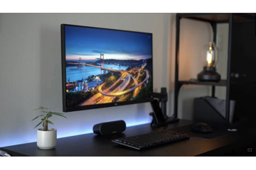 デスクがすっきり！配線を「ほぼゼロ」にする工夫が注目集める 画像