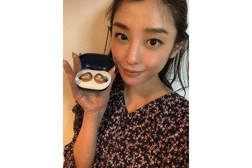 新井恵理那・岡副麻希・鷲見玲奈のオリジナルシステムボイス搭載イヤホン登場 画像