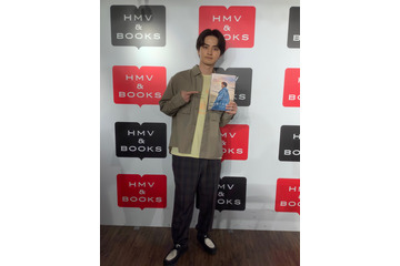 瀬戸利樹、写真集発売記念でファンとオンライン交流!「本当に素の僕の姿が映っています」 画像